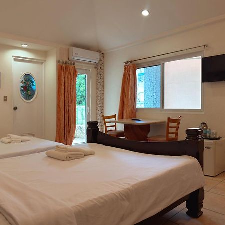 Sunset Beach Resort Moalboal Kültér fotó
