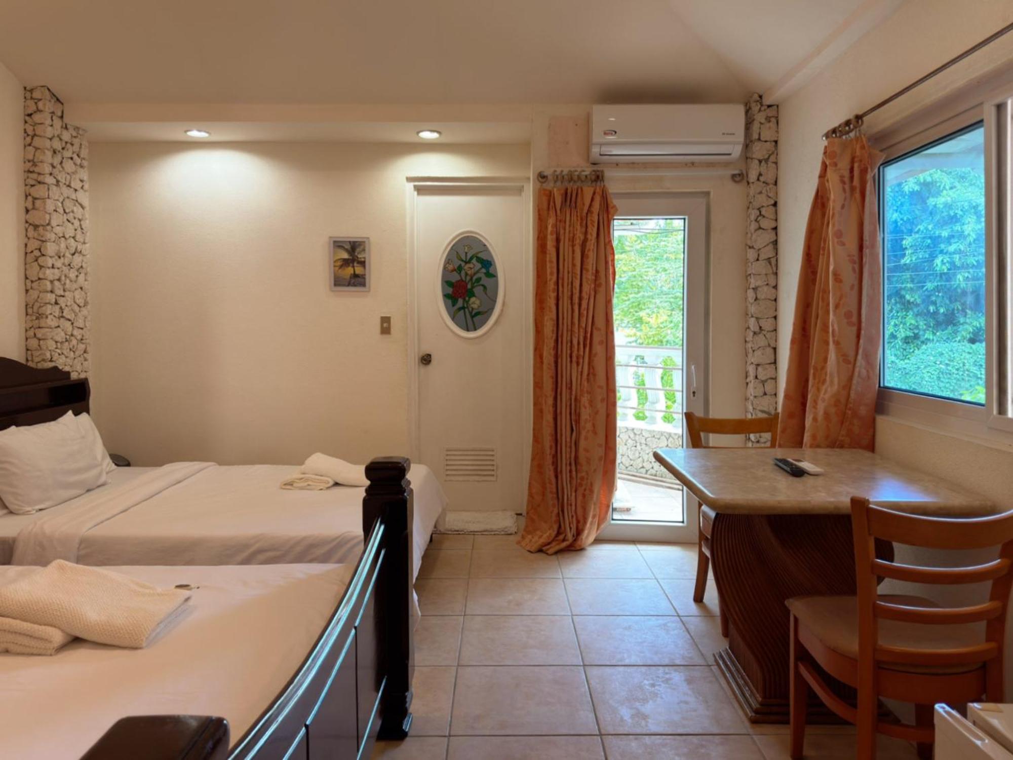 Sunset Beach Resort Moalboal Kültér fotó